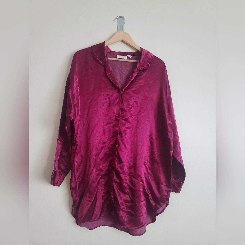 Victoria’s Secret Satin Sleep Shirt Magenta Button Front Size L